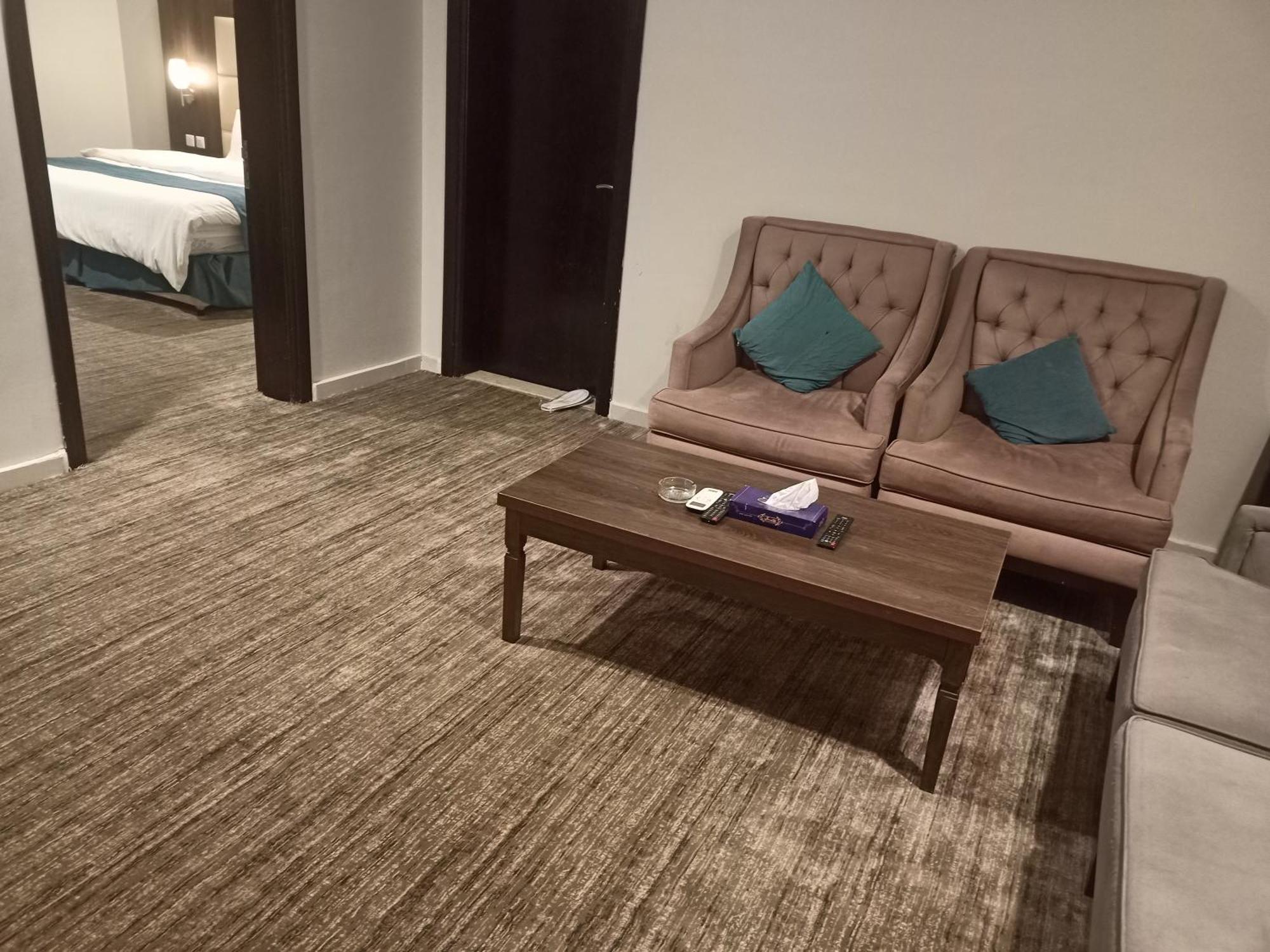 همم للوحدات السكنية - الرحيلي Jeddah Al Kura Kamer foto