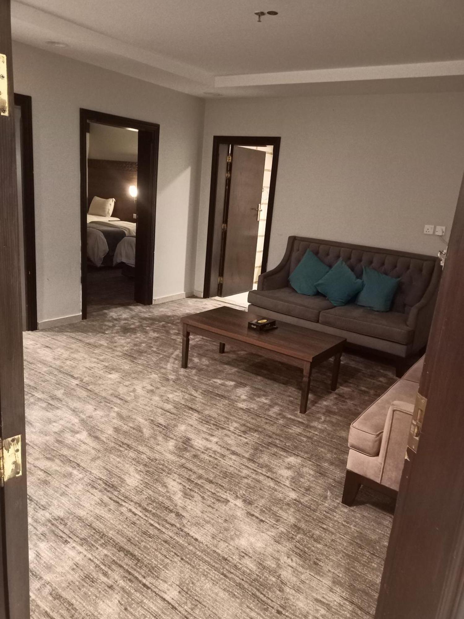 همم للوحدات السكنية - الرحيلي Jeddah Al Kura Kamer foto