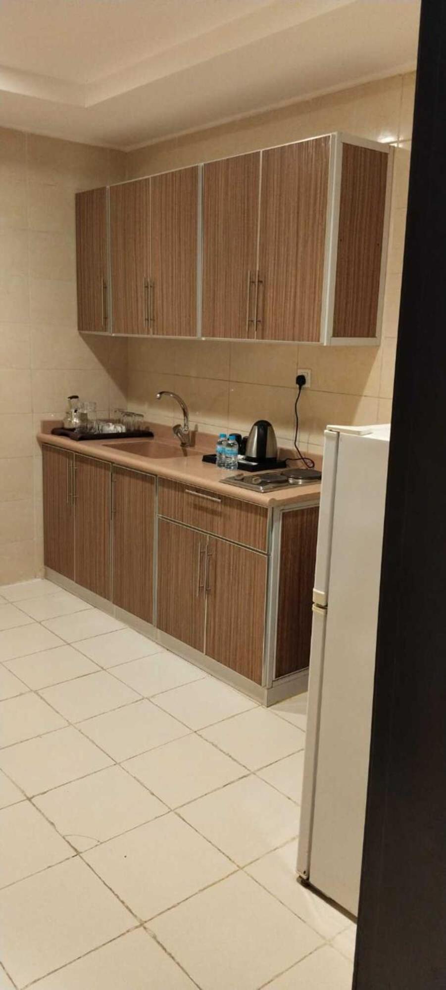 همم للوحدات السكنية - الرحيلي Jeddah Al Kura Buitenkant foto